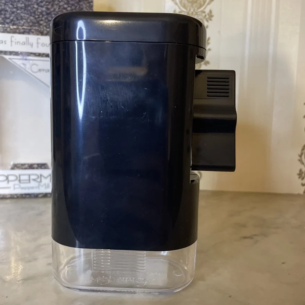 Pepper Mate Pepper Mill NEW Ceramic Manual Grinder | Adjustable Fine Coarse